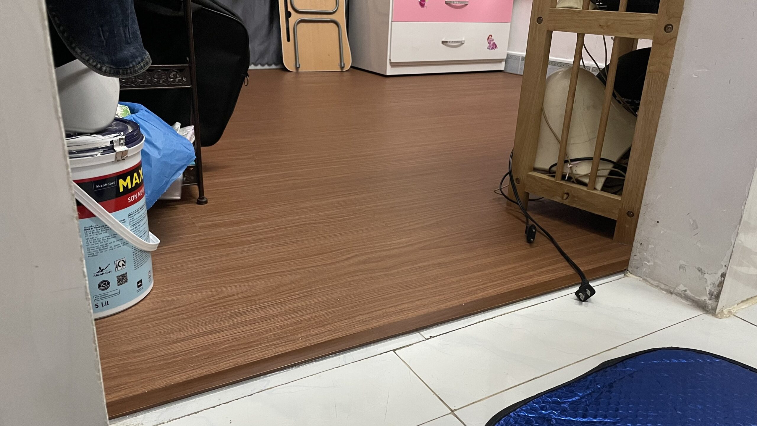 Sàn nhựa SPC vân gỗ tự nhiên chống nước hoàn hảo