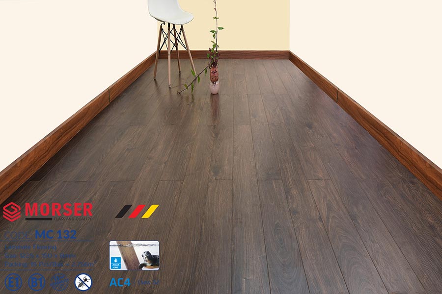 Sàn gỗ Morser 8mm vân óc chó - chống trầy AC4