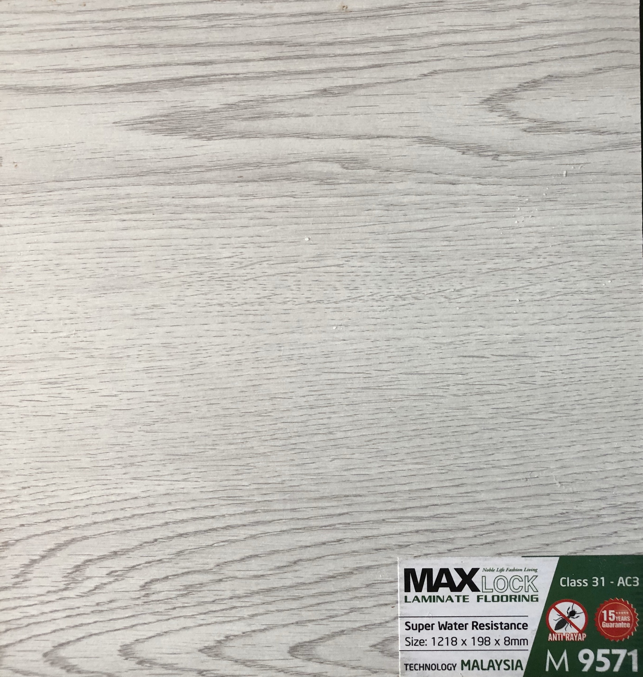 Sàn gỗ Hobi - Hobiwood lõi đen chống ẩm công nghệ Đức