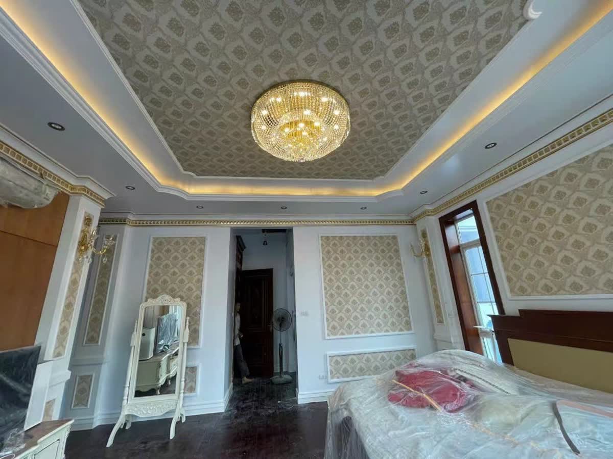Hoàn thiện dán giấy tường phong cách Nhật Bản phòng ngủ sang trọng