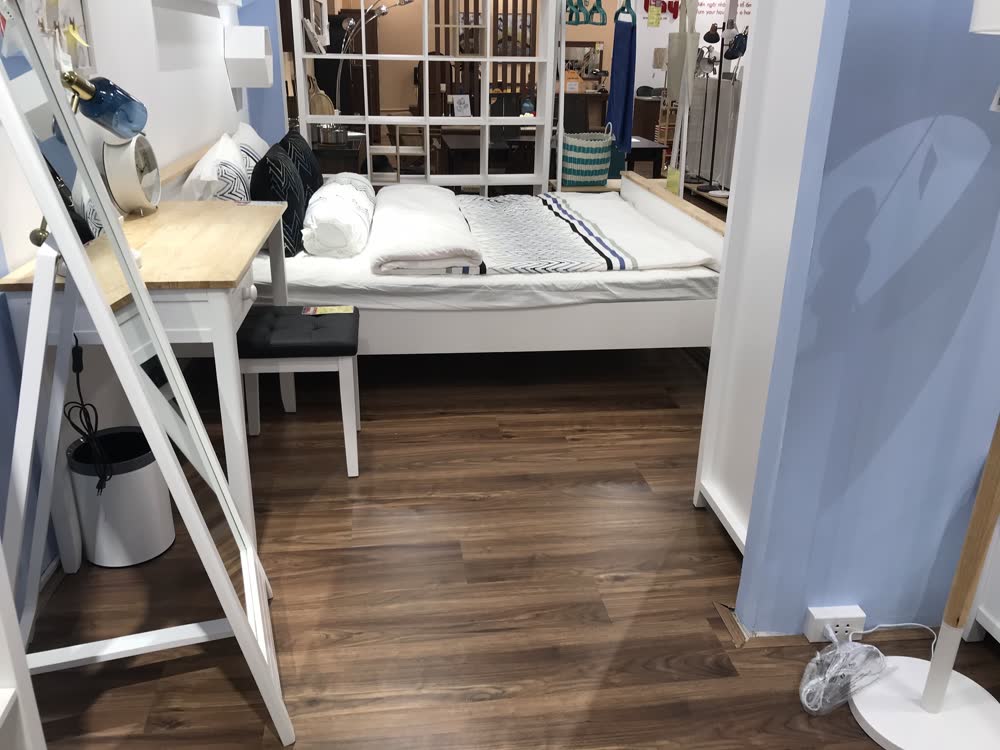 Góc quay cận lớp cắt ngang hèm khóa và cốt gỗ Lamton Rustic