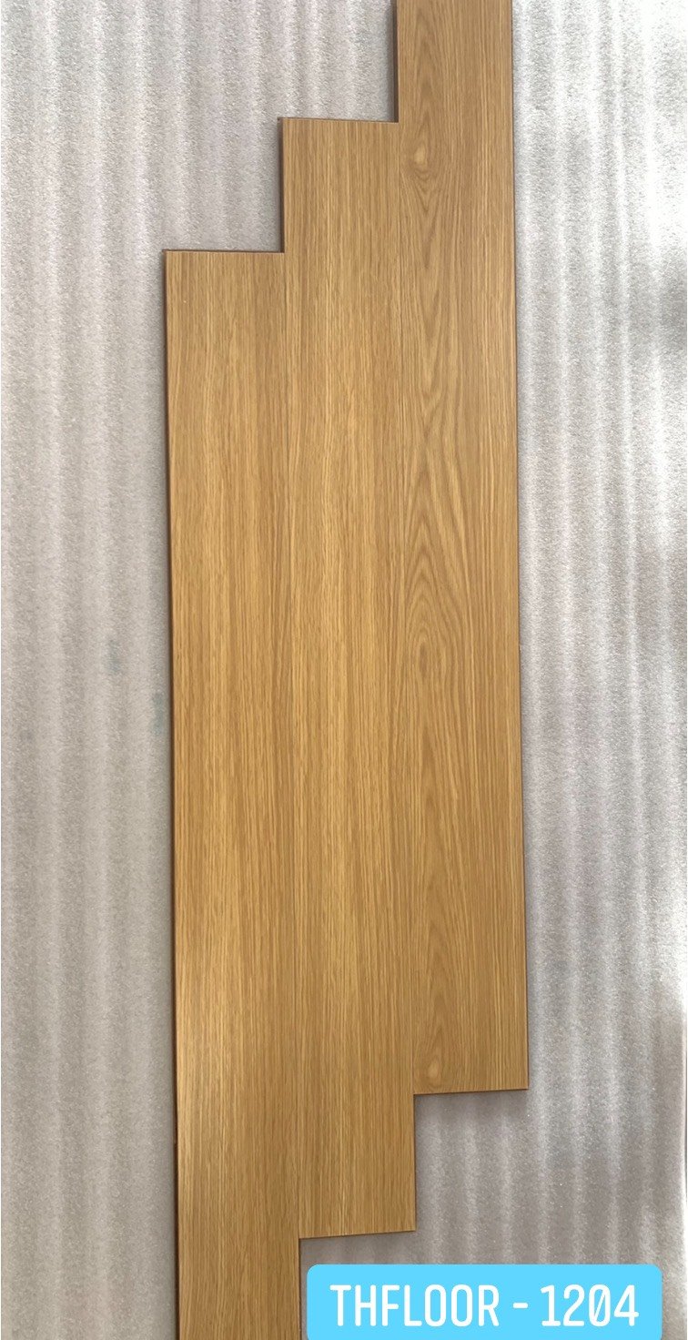 Sàn gỗ Nam Thắng 12mm close-up vân oak